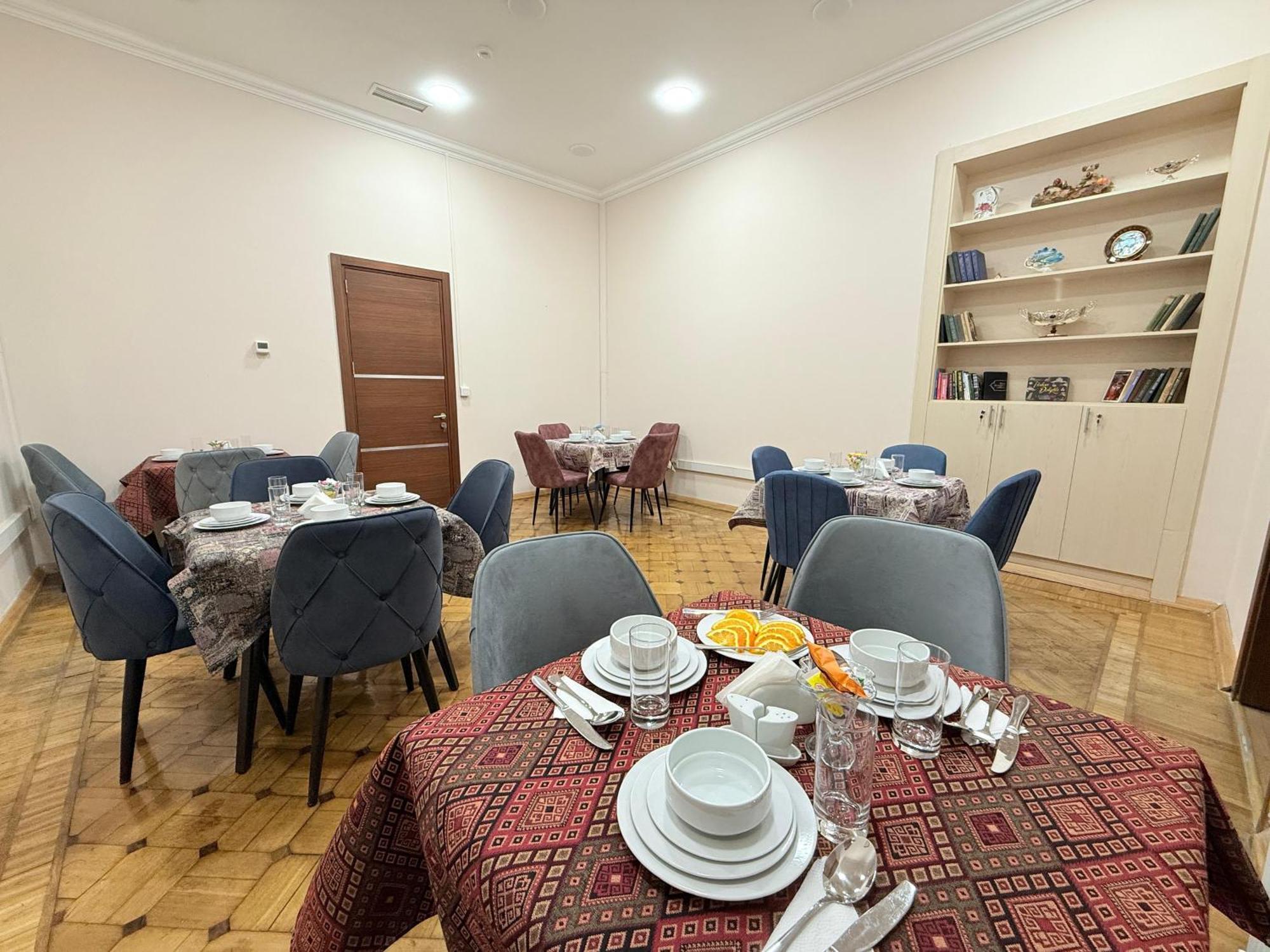 Alara Inn Hostel & Hotel Baku Exterior photo